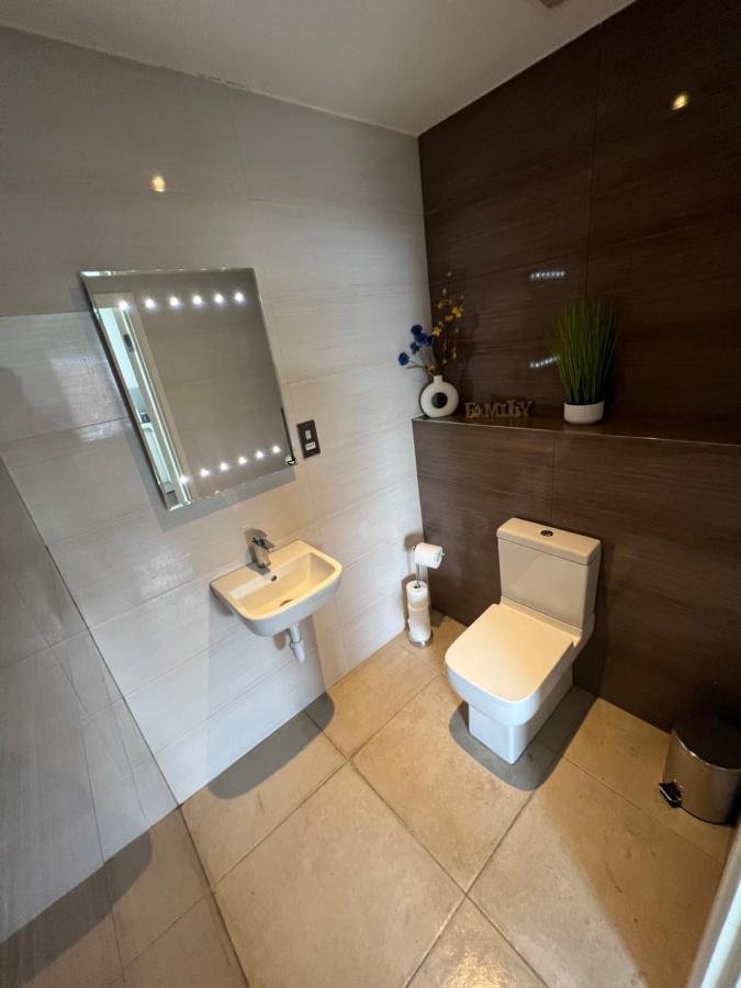 3Bed Flat 3Wc And Great Location Near Excel City Airport O2 And Canning Town Station Villa London Exterior photo