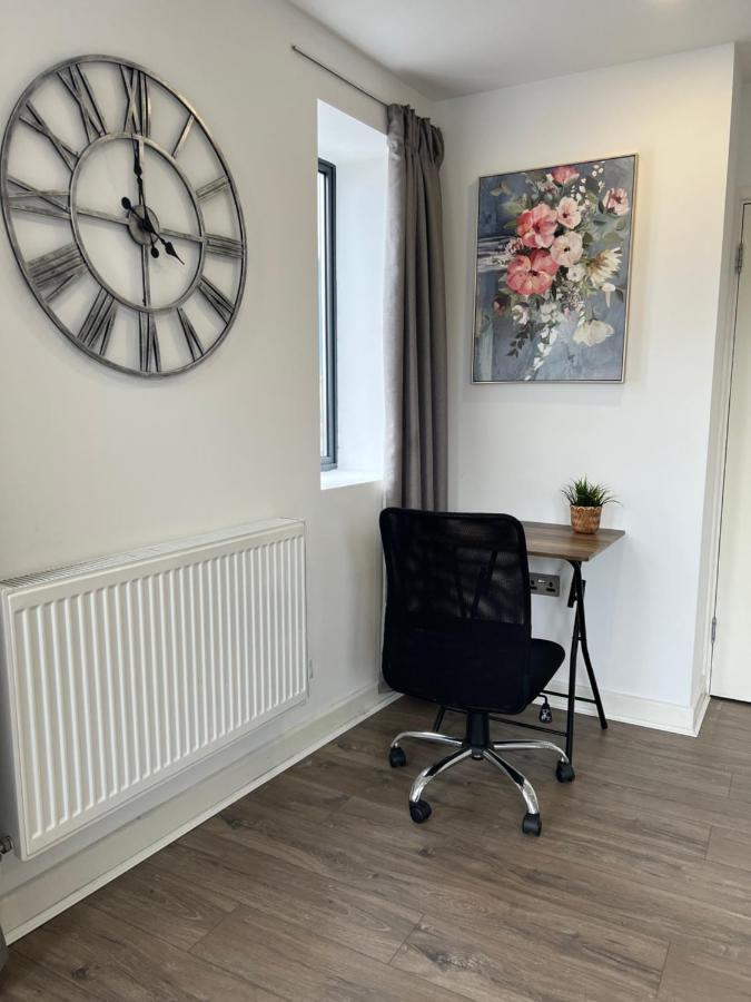 3Bed Flat 3Wc And Great Location Near Excel City Airport O2 And Canning Town Station Villa London Exterior photo