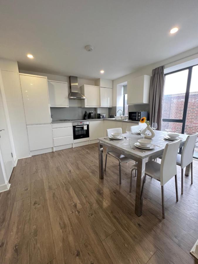 3Bed Flat 3Wc And Great Location Near Excel City Airport O2 And Canning Town Station Villa London Exterior photo