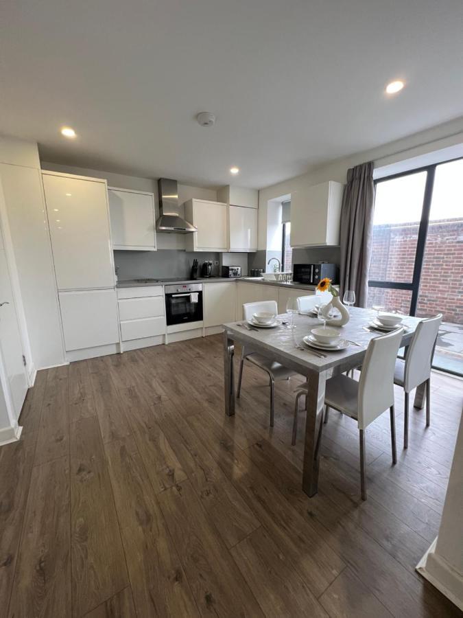 3Bed Flat 3Wc And Great Location Near Excel City Airport O2 And Canning Town Station Villa London Exterior photo